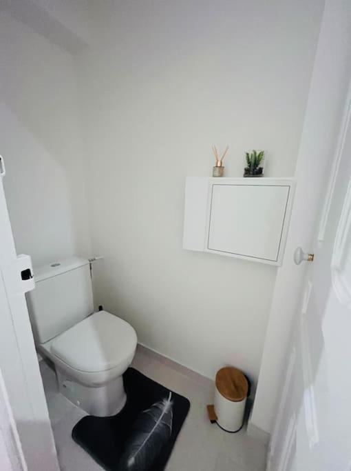 Appartement T2 Aux Portes De Paris Asnières Exteriör bild