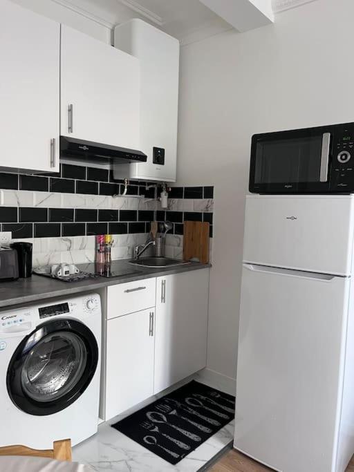 Appartement T2 Aux Portes De Paris Asnières Exteriör bild